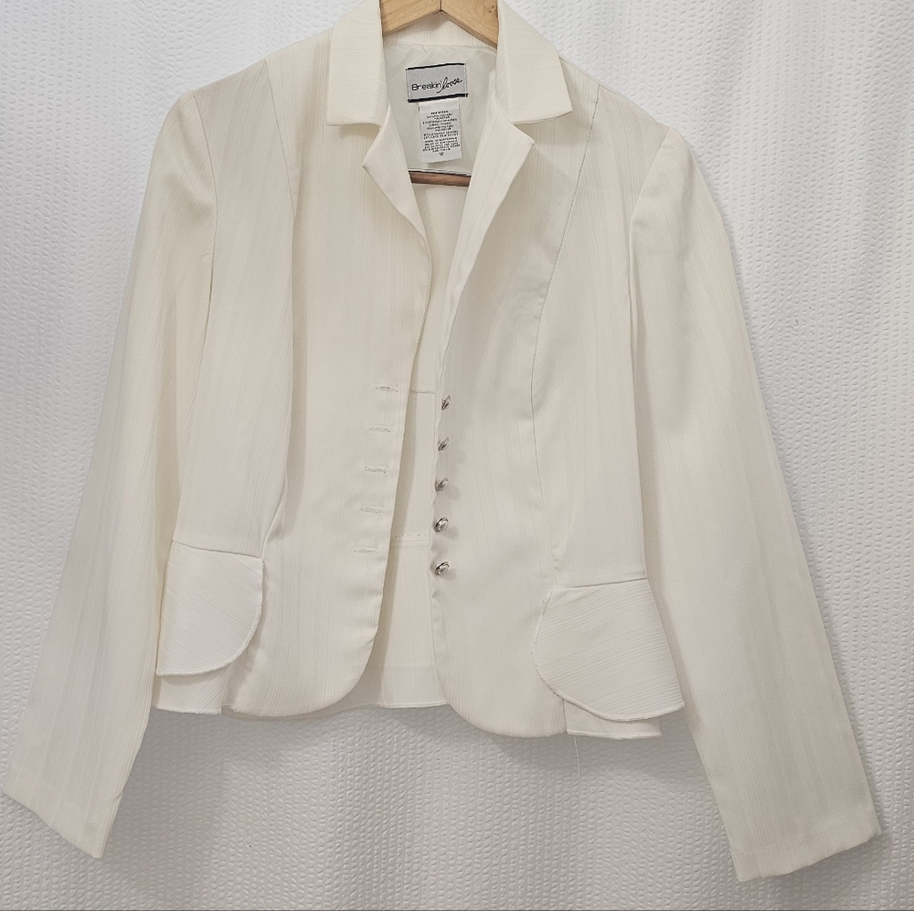 White Blazer By Breakin' Loose Size 12
